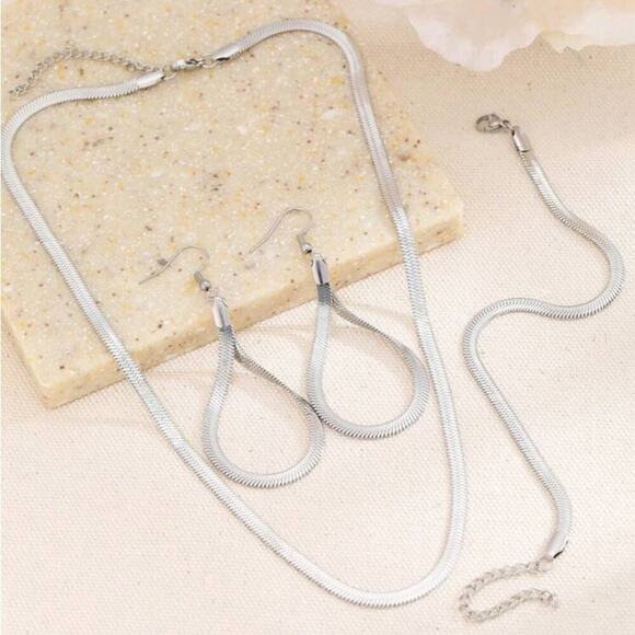 Sterling Silver Necklace Earrings Bracelet Set, Three piece Herringbone Set - Picture 3 of 7